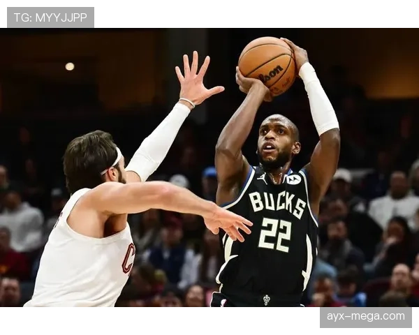 怀特挡拆吸球对雄鹿制造错位较上季提升关键效率