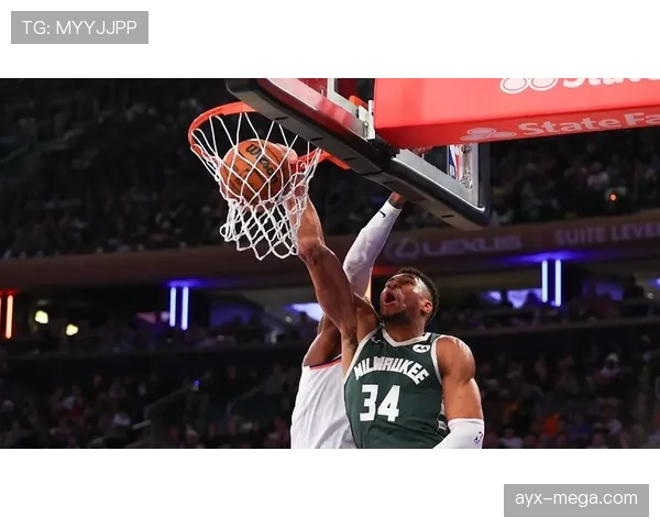 米德尔顿本赛季无球跑位更积极为字母哥拉开空间